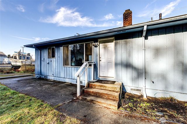 1938 W Highway 101, Port Angeles, WA 98363