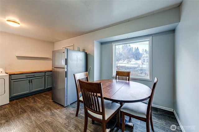 1938 W Highway 101, Port Angeles, WA 98363