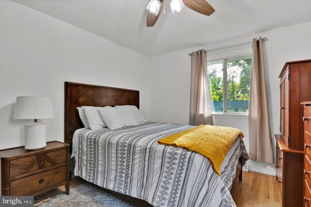 31 WHITE BIRCH RD, Turnersville, NJ 08012