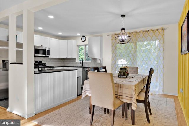 31 WHITE BIRCH RD, Turnersville, NJ 08012