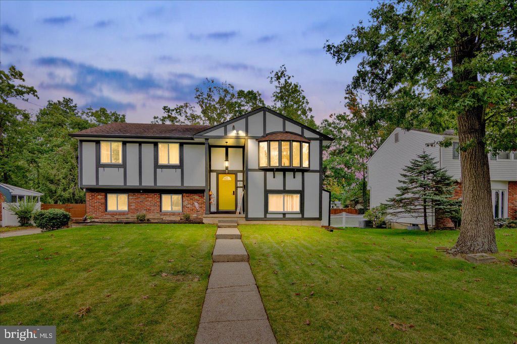 31 WHITE BIRCH RD, Turnersville, NJ 08012