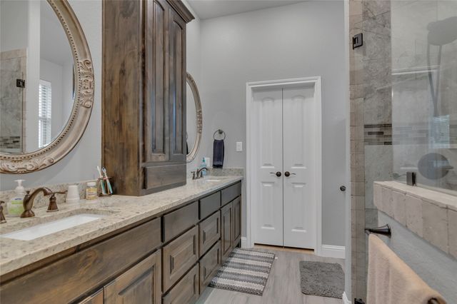 4720 Medina Street, Granbury, TX 76048