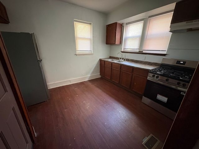 83 W 15th Street 1, Chicago Heights, IL 60411
