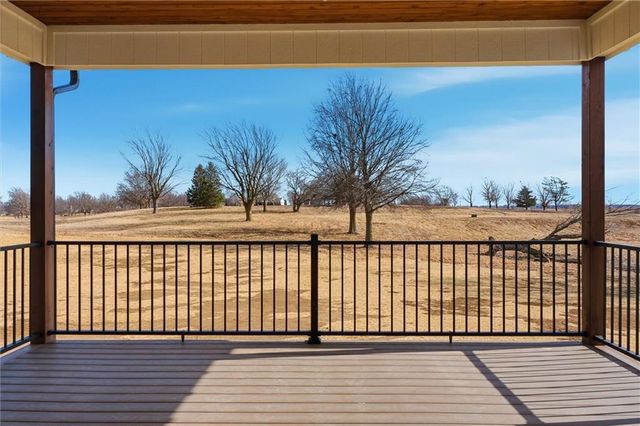 9619 Stockdale Road, Liberty, MO 64068