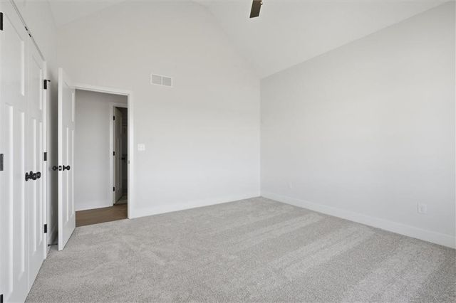9619 Stockdale Road, Liberty, MO 64068