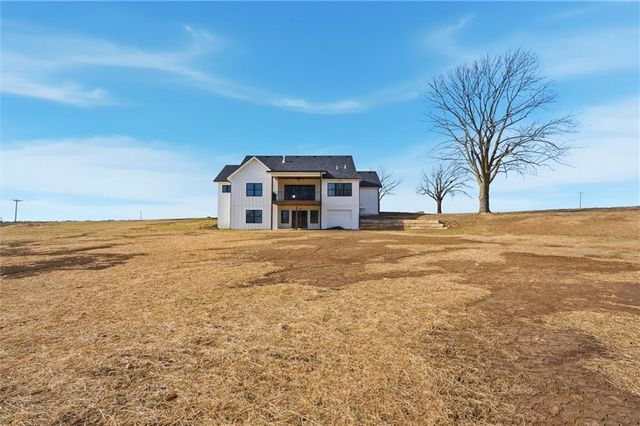 9619 Stockdale Road, Liberty, MO 64068