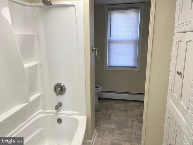 1015 DELTA RD, Red Lion, PA 17356