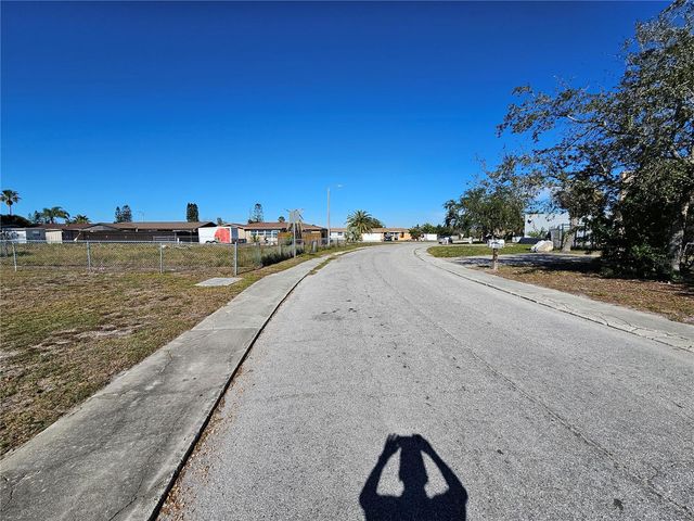 1754 SOLAR DRIVE, Holiday, FL 34691