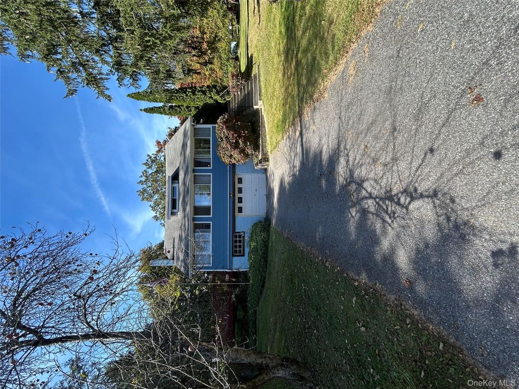 88 Harvard Drive, Carmel, NY 10512