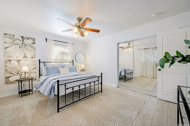 5801 Windvale Drive, Windcrest, TX 78239