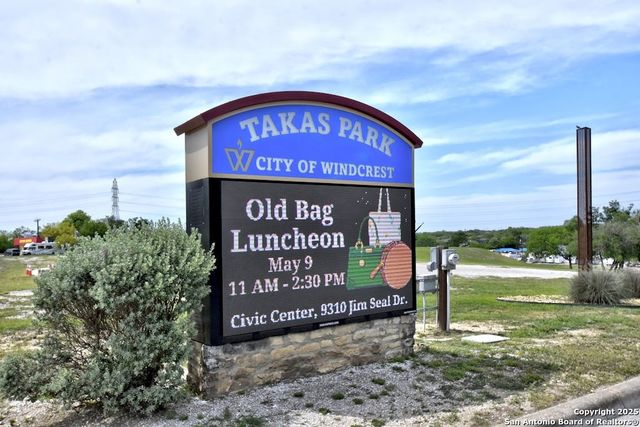 5801 Windvale Drive, Windcrest, TX 78239