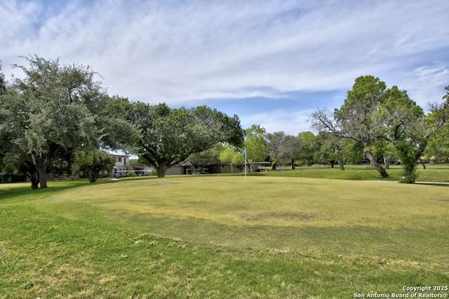 5801 Windvale Drive, Windcrest, TX 78239