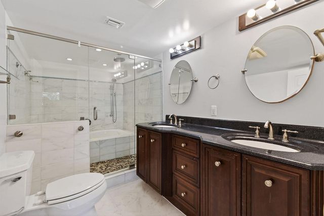 1036 Us Highway 1 324, North Palm Beach, FL 33408