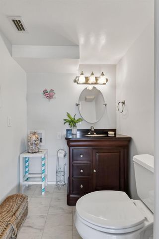1036 Us Highway 1 324, North Palm Beach, FL 33408