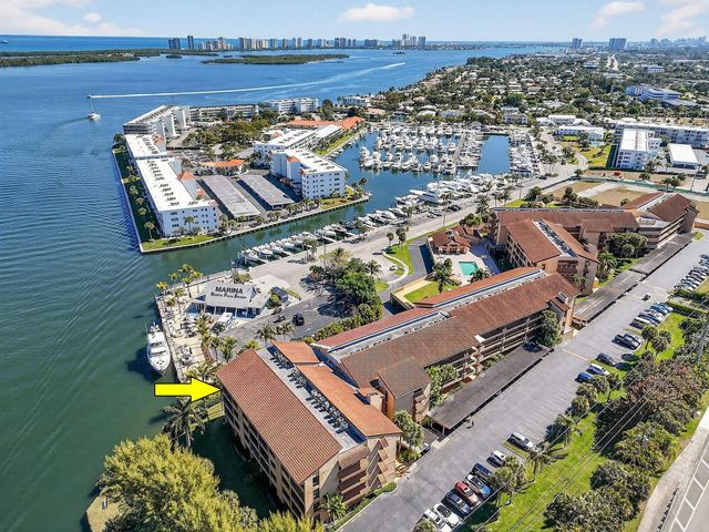 1036 Us Highway 1 324, North Palm Beach, FL 33408