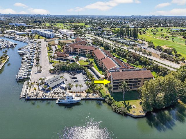 1036 Us Highway 1 324, North Palm Beach, FL 33408