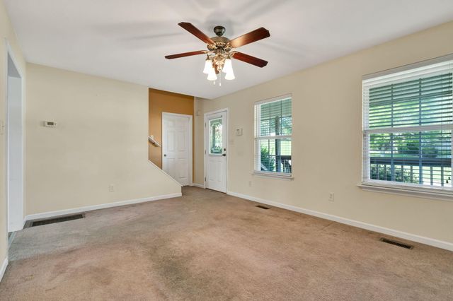 123 Woods Lake Way SE, Cleveland, TN 37323