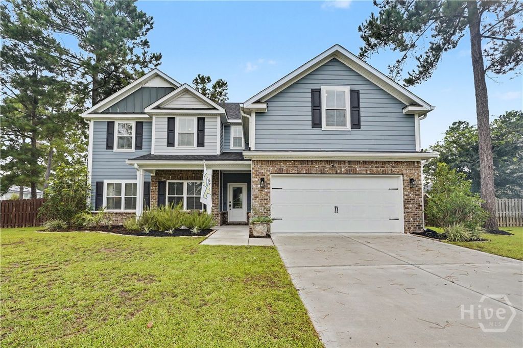 Image 1 of property listing at 67 Shortleaf Trail, Richmond Hill, GA 31324