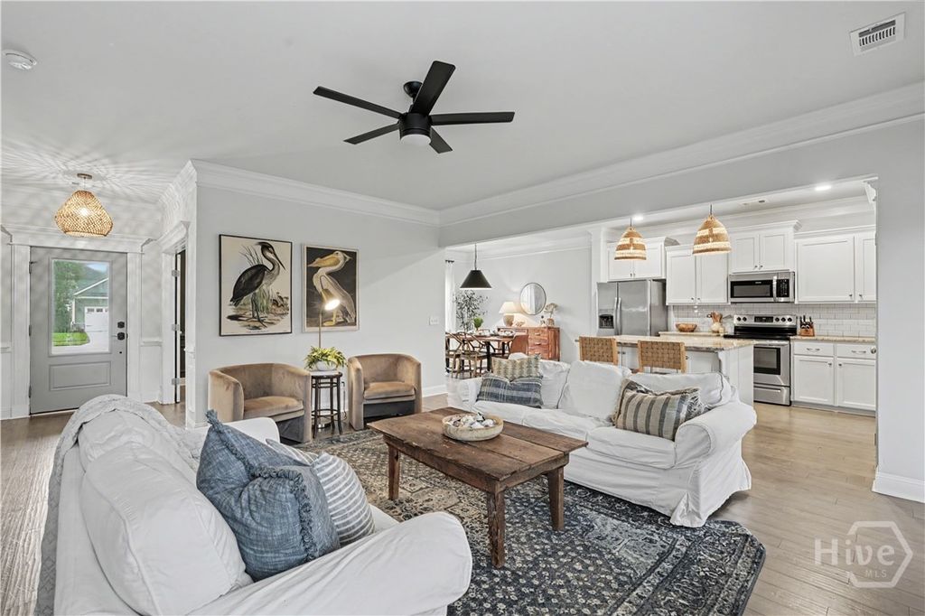 Image 11 of property listing at 67 Shortleaf Trail, Richmond Hill, GA 31324