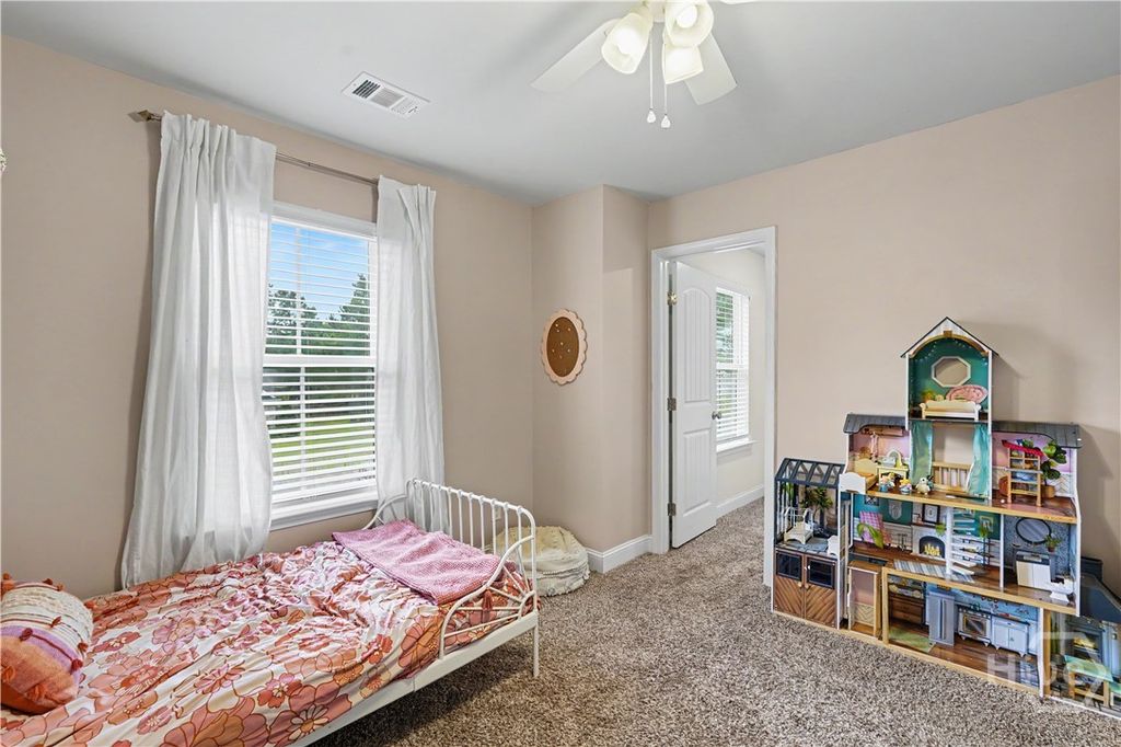 Image 36 of property listing at 67 Shortleaf Trail, Richmond Hill, GA 31324