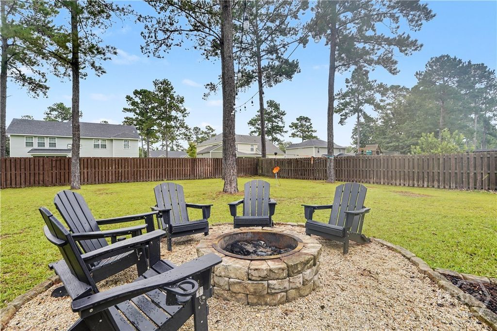 Image 43 of property listing at 67 Shortleaf Trail, Richmond Hill, GA 31324