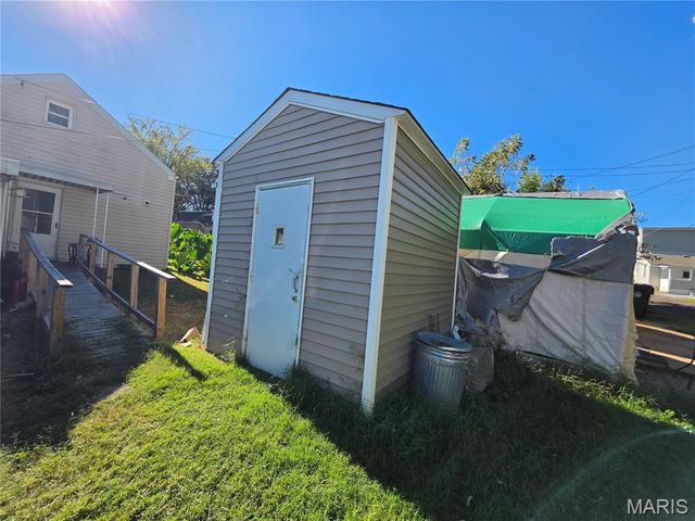 1509 W Main Street, Belleville, IL 62220