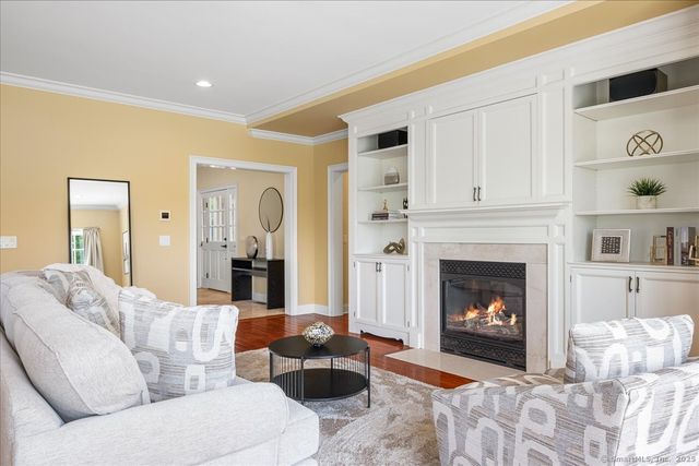 1 Osprey Commons South, Clinton, CT 06413