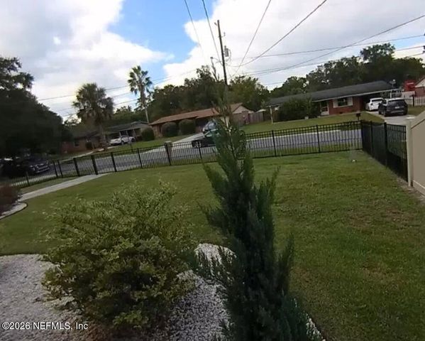 7518 LEROY Drive, Jacksonville, FL 32244