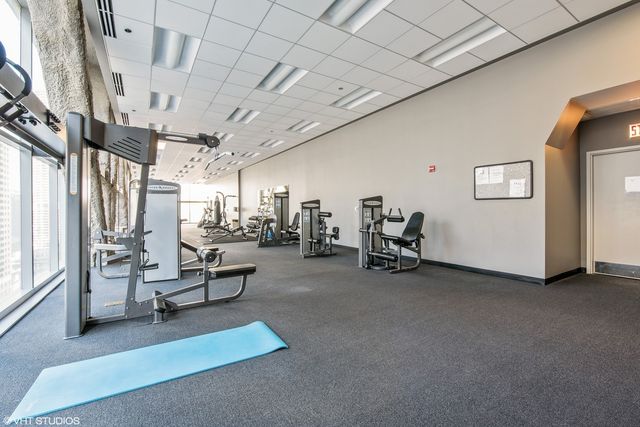 8 E RANDOLPH Street 3208, Chicago, IL 60601