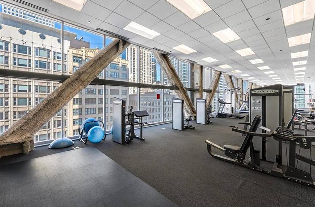 8 E RANDOLPH Street 3208, Chicago, IL 60601