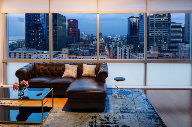 8 E RANDOLPH Street 3208, Chicago, IL 60601