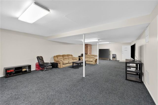 4430 Jarboe Street 6, Kansas City, MO 64111