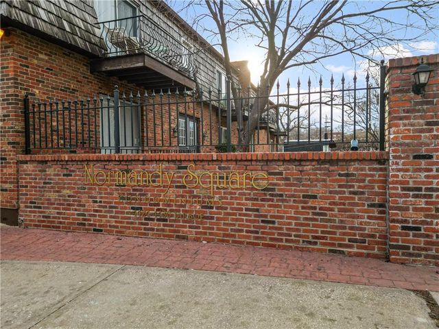 4430 Jarboe Street 6, Kansas City, MO 64111