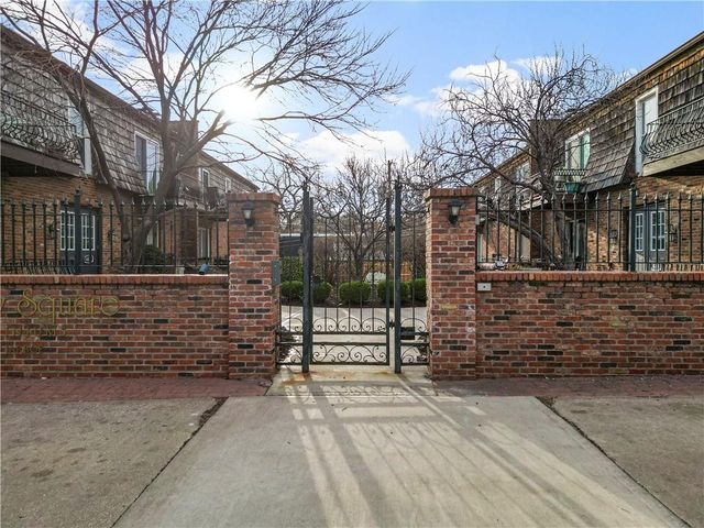 4430 Jarboe Street 6, Kansas City, MO 64111