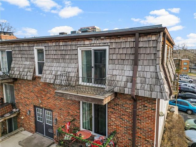 4430 Jarboe Street 6, Kansas City, MO 64111