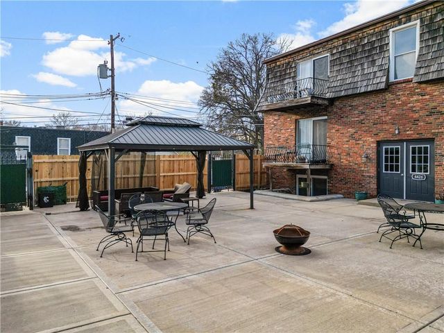 4430 Jarboe Street 6, Kansas City, MO 64111