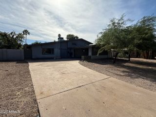 3921 E Sahuaro Drive, Phoenix, AZ 85028