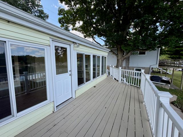 8980 Loveless Drive Ne, Courtland Twp, MI 49341