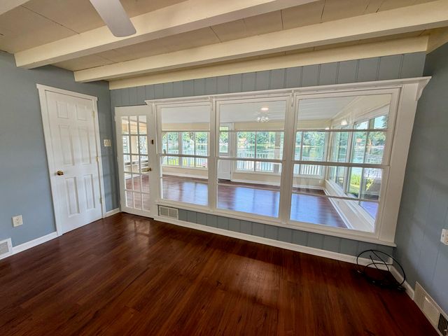 8980 Loveless Drive Ne, Courtland Twp, MI 49341