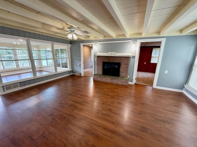 8980 Loveless Drive Ne, Courtland Twp, MI 49341