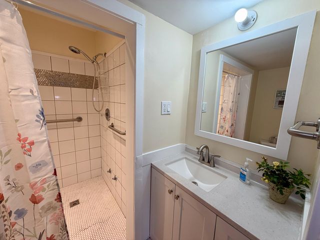 8980 Loveless Drive Ne, Courtland Twp, MI 49341