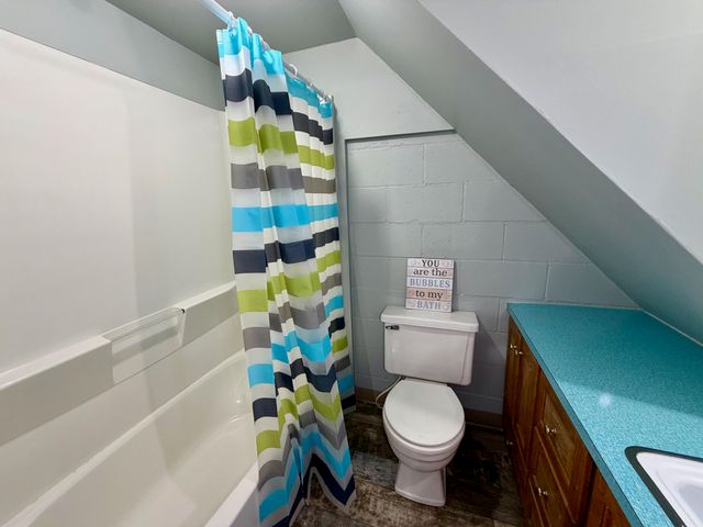 8980 Loveless Drive Ne, Courtland Twp, MI 49341