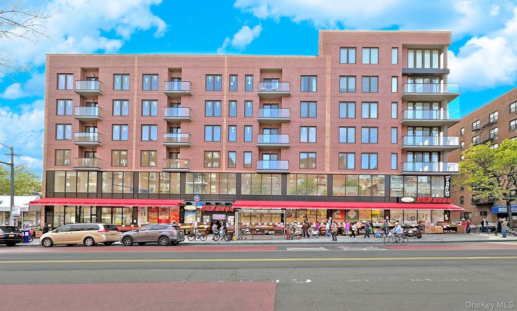 13450 Blossom Avenue 3D, Flushing, NY 11355