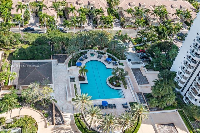 21205 Yacht Club Dr 204, Aventura, FL 33180