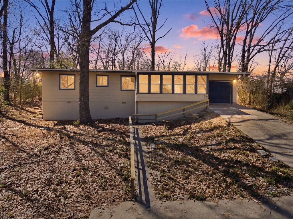 24 Tamworth Circle, Bella Vista, AR 72715