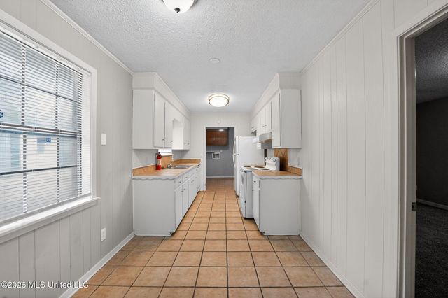 2174 Monaco Street, Jackson, MS 39204