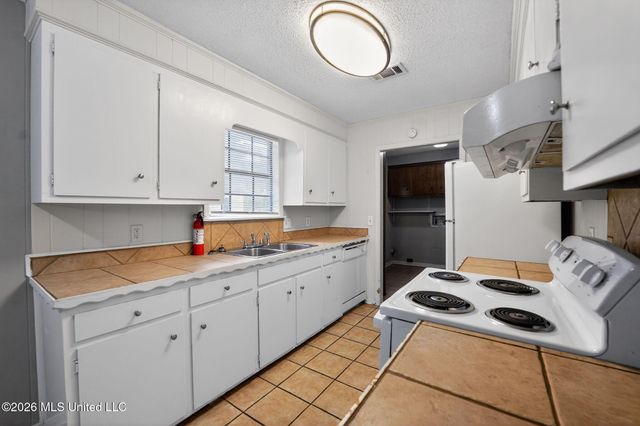 2174 Monaco Street, Jackson, MS 39204