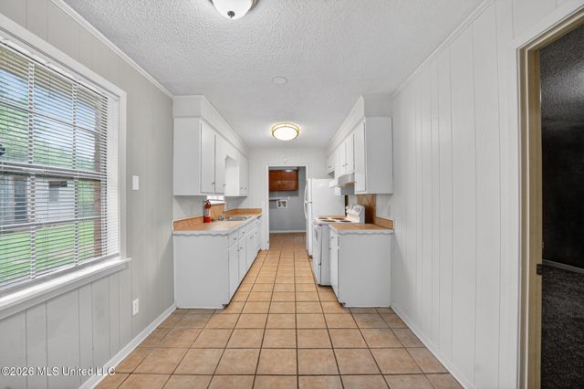2174 Monaco Street, Jackson, MS 39204