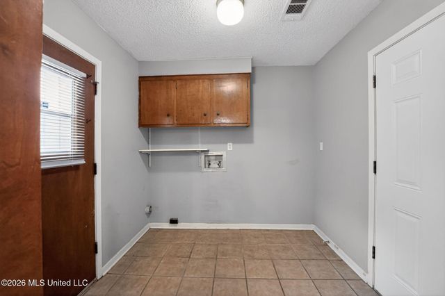 2174 Monaco Street, Jackson, MS 39204