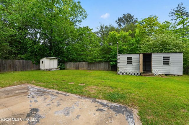 2174 Monaco Street, Jackson, MS 39204